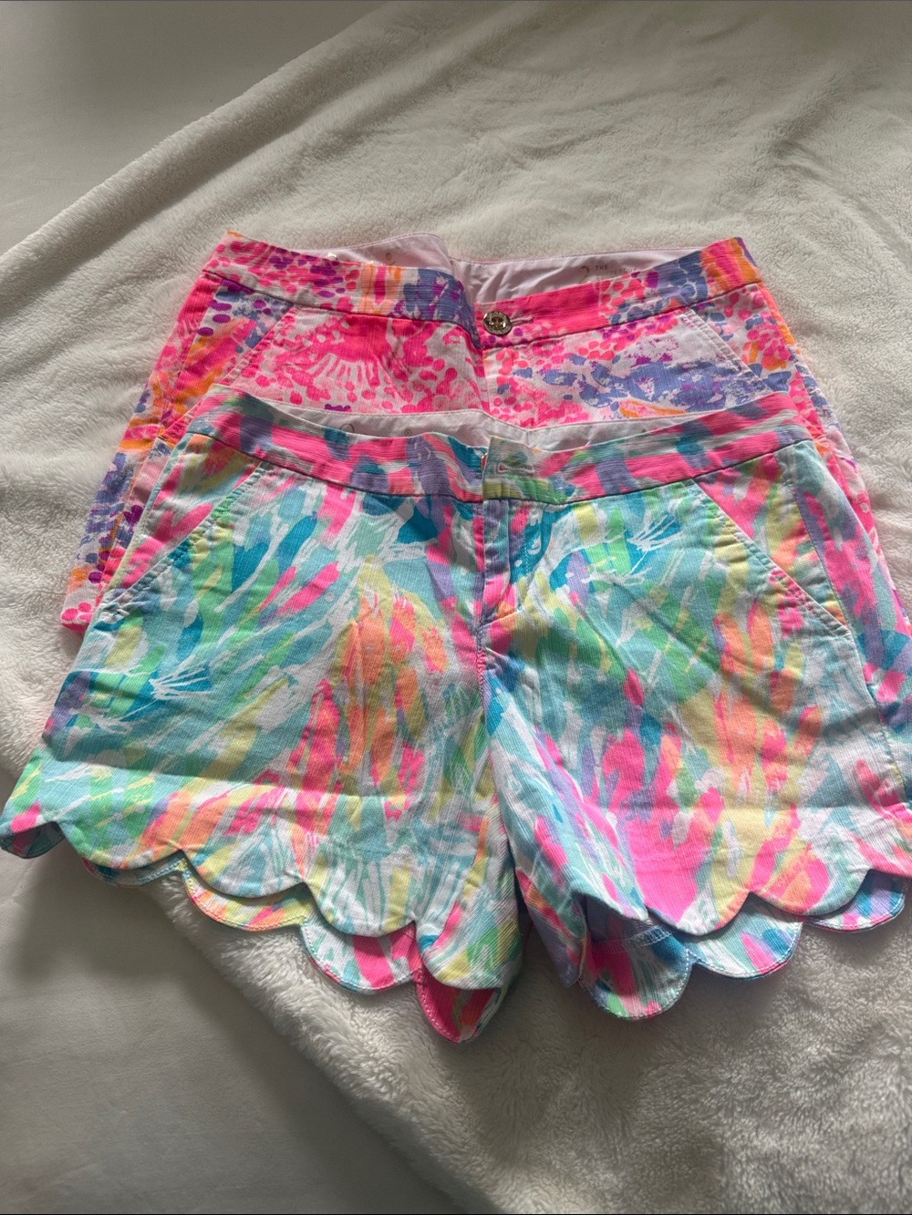 Lilly Pulitzer shorts bundle size 2/4